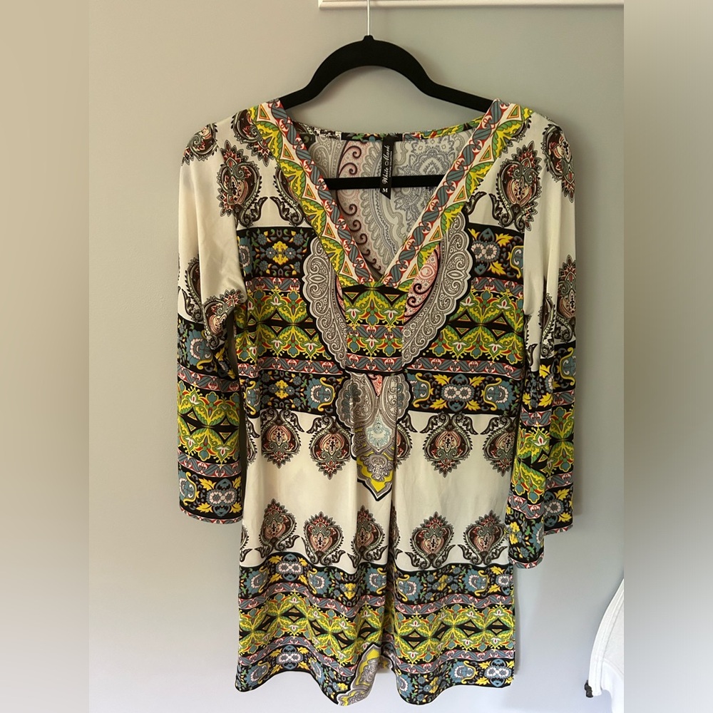 Long sleeve designed short dress